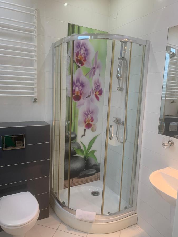 Lotos Hotel Rawicz Bagian luar foto